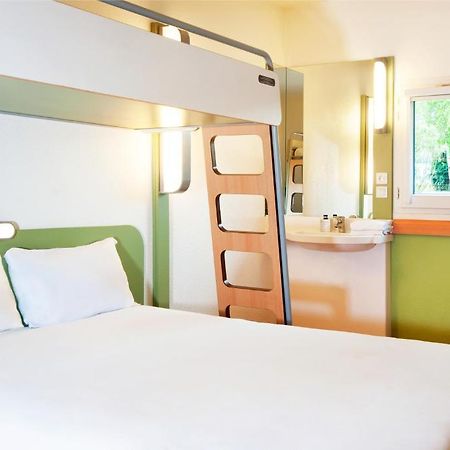 Ibis Budget Concarneau Bagian luar foto