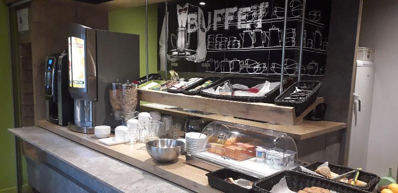 Ibis Budget Concarneau Bagian luar foto