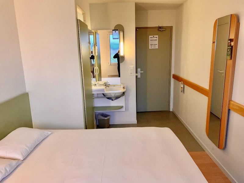Ibis Budget Concarneau Bagian luar foto