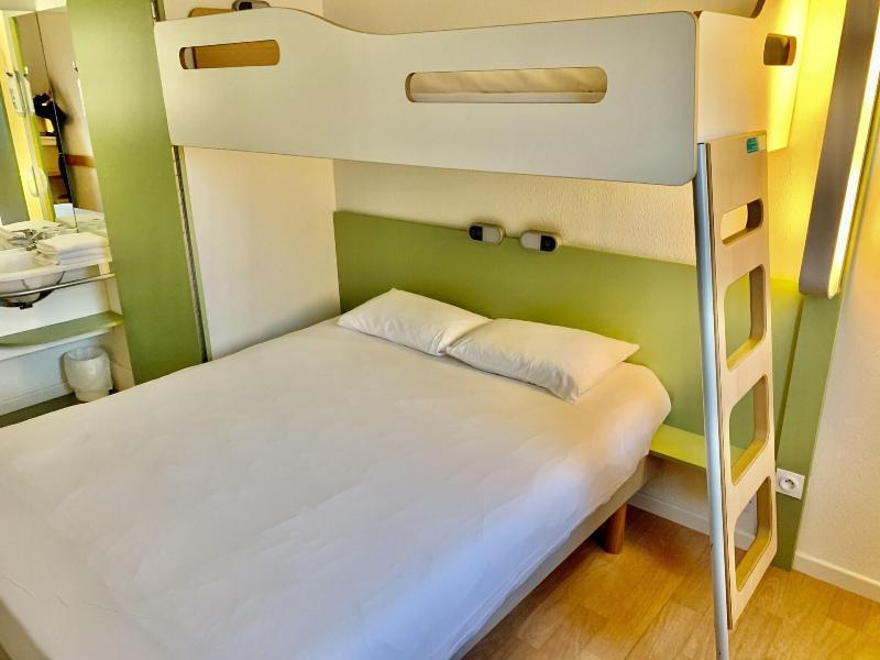 Ibis Budget Concarneau Bagian luar foto