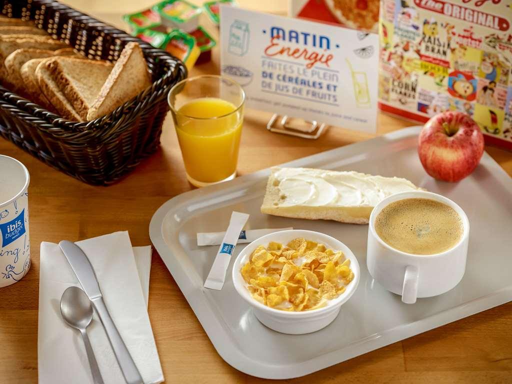 Ibis Budget Concarneau Restoran foto