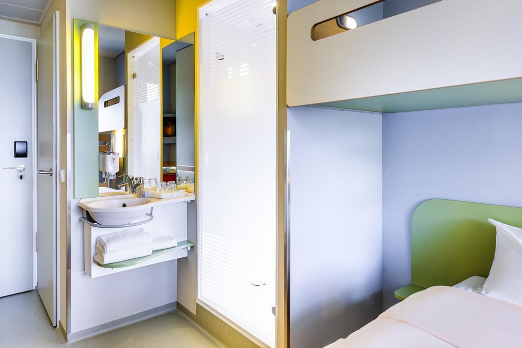 Ibis Budget Concarneau Bagian luar foto
